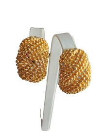 VINTAGE 80S HEAVY ETRUSCAN HALF HOOP CLIP EARRINGS