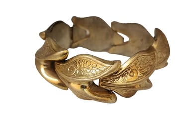 VINTAGE HIGHLY DETAILED SIGNED FRANCE BRACELET