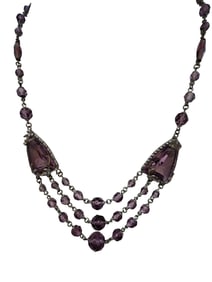 ANTIQUE ART DECO LIGHT PURPLE GLASS WITH FANCY BEZEL NECKLACE