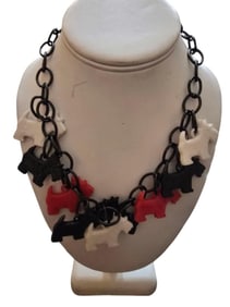 VINTAGE EARLY PLASTIC SCOTTIE DOG CHARM NECKLACE