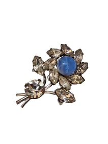 VINTAGE SPECTACULAR SPARKLING GLASS RHINESTONE WITH STAR GLASS CENTER BROOCH