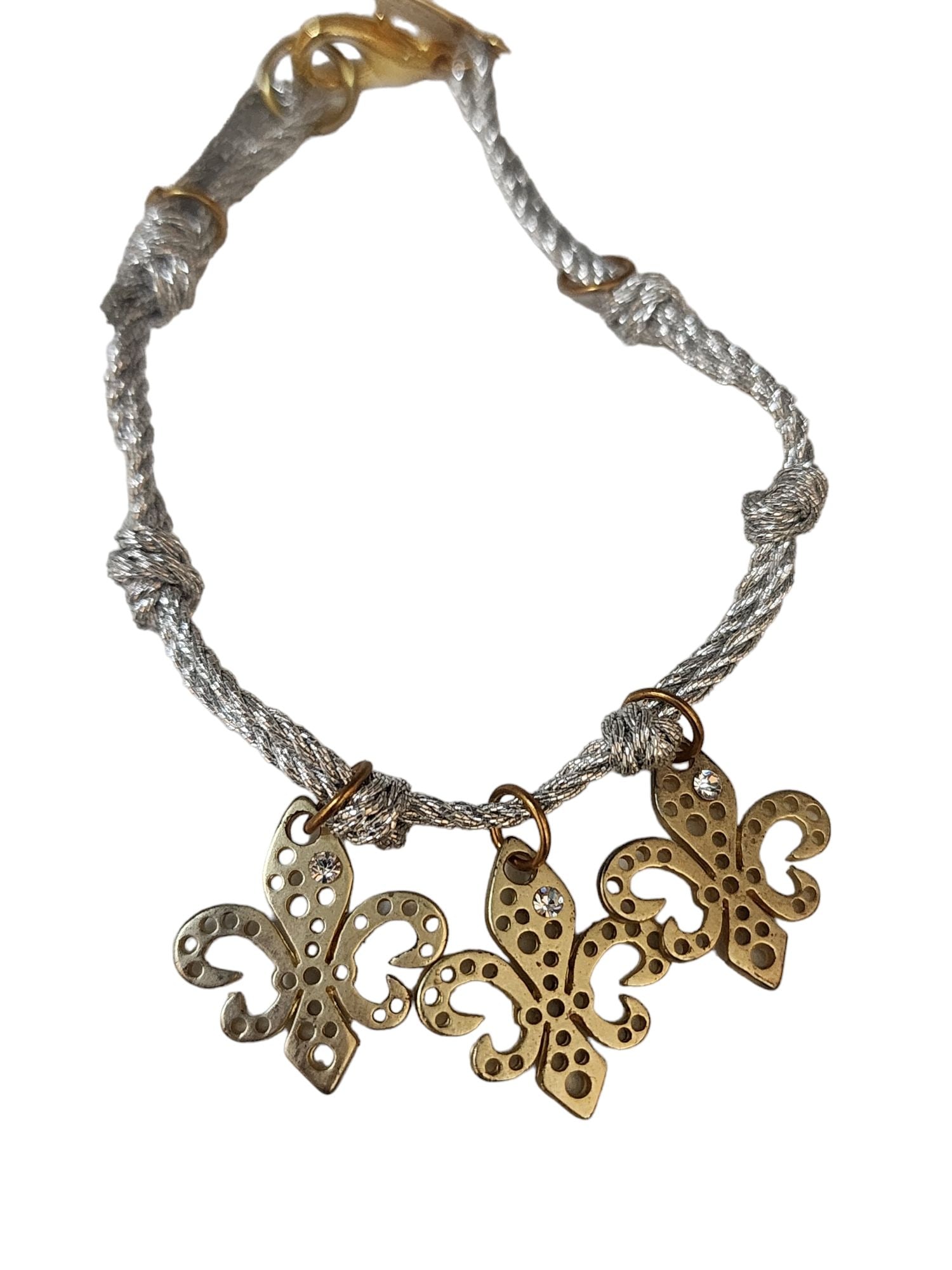 VINTAGE NOS SIGNED BEE CHARMING SILK CORD FLEUR DE LIS CHARM FRIENDSHIP BRACELET (1 of 2)