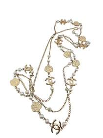 VINTAGE ENAMEL FLOWER AND CC LONG CHAIN NECKLACE