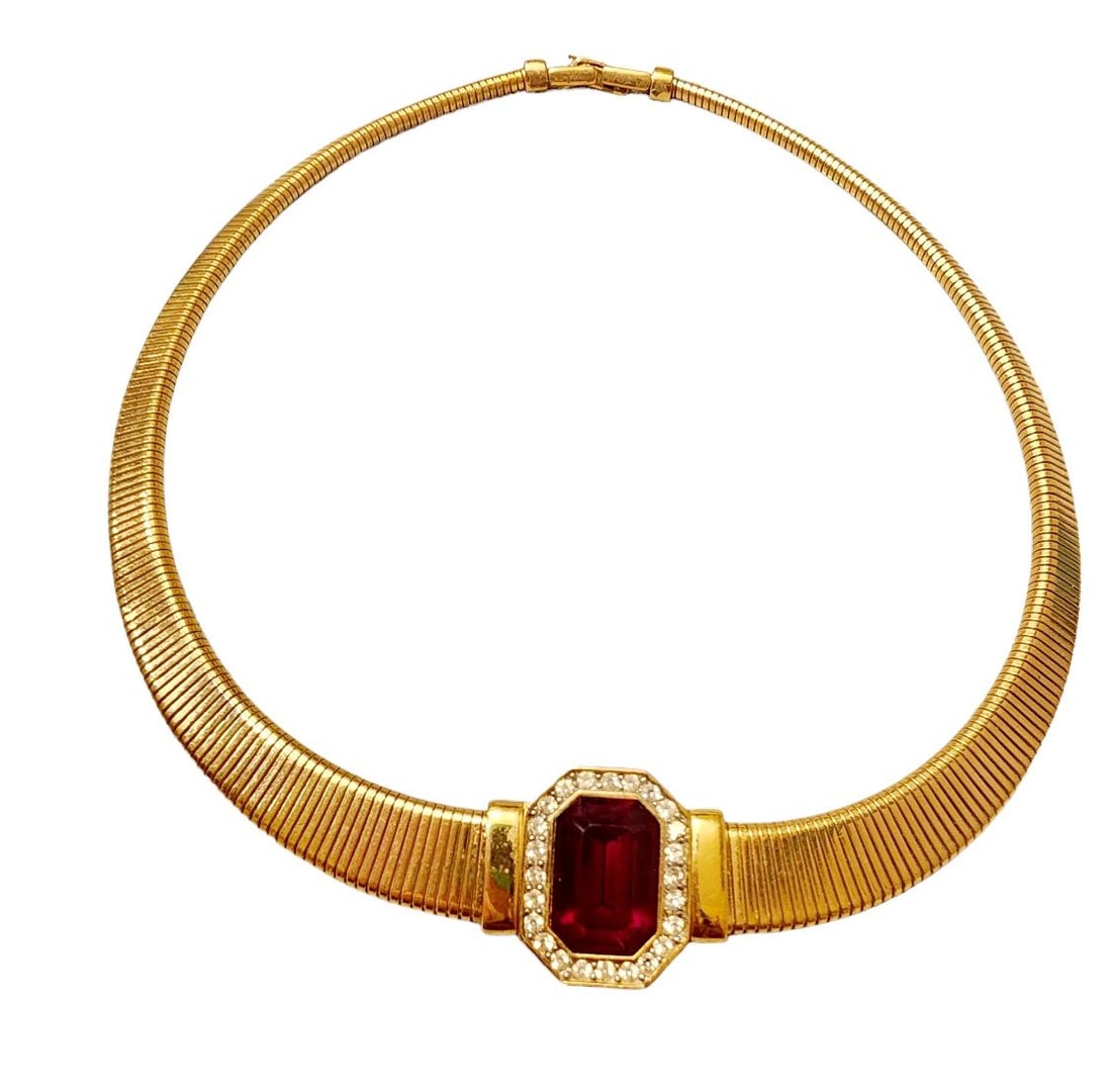 VINTAGE GIVENCHY JEWELED NECKLACE: Vintage Givenchy Jeweled Necklace (A4161) Size: 17" Color: Gold Condition: Very good vintage Signed: Givenchy Details: Stretches a little WE PROVIDE FREE IN-HOUSE SHIPPING WITHIN THE U.S.