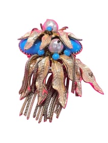 FABULOUS DEMARIO FRINGED LEAF BROOCH
