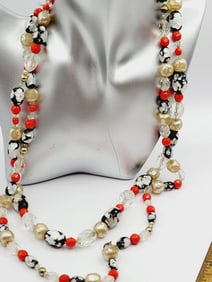 VINTAGE ART GLASS CRYSTAL FLAPPER STYLE NECKLACE