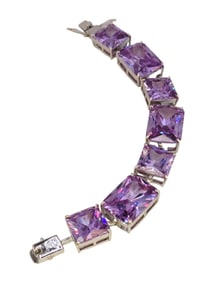 VINTAGE WELL MADE HIGHLY FACETED LILAC GLASS SQUARE CUT LINKED BRACELET