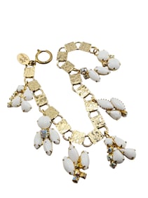 VINTAGE NOS JULIE RUBANO MILK GLASS CHARM BRACELET