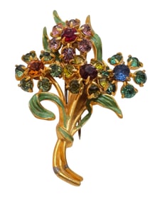 VINTAGE BEAUTIFUL UNSIGNED CORO ENAMEL AND RHINESTONE FUR CLIP
