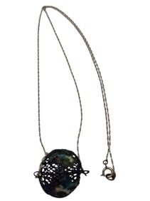 VINTAGE DAINTY SILVERTONE MESH BALL NECKLACE WITH ENAMEL SECTIONS