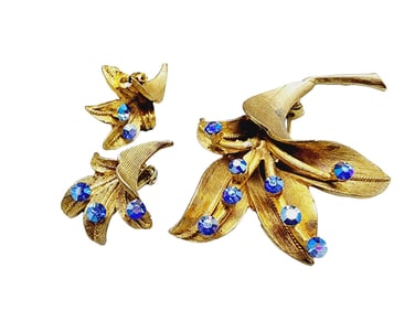 VINTAGE BOXED BROOCH GIFT SET