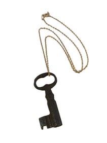 ANTIQUE KEY ON DAINTY CHAIN NECKLACE