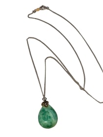 VINTAGE GLASS/STONE DECO PENDANT ON CHAIN NECKLACE