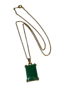 VINTAGE JADEITE ON 18KGT DAINTY CHAIN NECKLACE