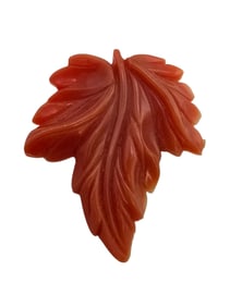 VINTAGE EARLY MOLDED PLASTIC LEAF DRESS CLIP