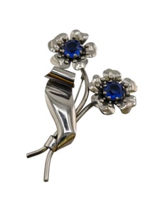 VINTAGE CHROME AND ACRYLIC FLOWER BROOCH
