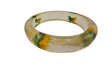VINTAGE 60S GREEN/LIGHT YELLOW DRIED FLOWERS LUCITE/ACRYLIC BANGLE BRACELET