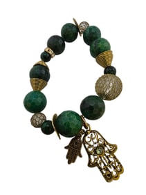 VINTAGE NOS BEE CHARMING MALACHITE & HAMSA BEADED STRETCH BRACELET