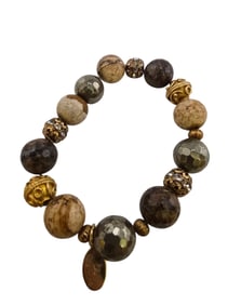 VINTAGE NOS BEE CHARMING SEMI PRECIOUS BEADED STRETCH BRACELET