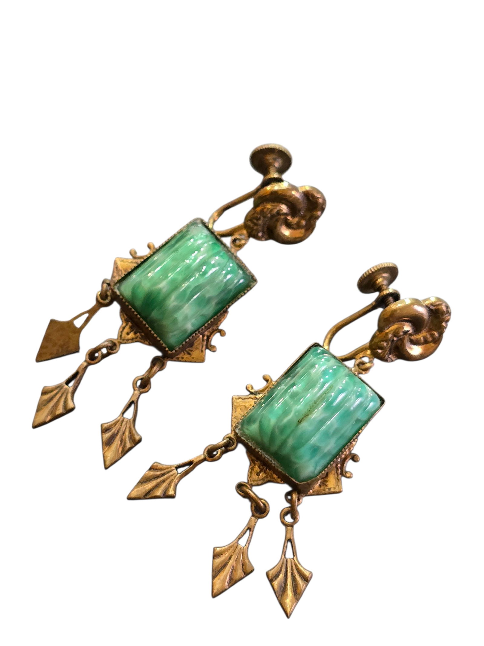 ANTIQUE CZECH GLASS AND BRASS DANGLE SCREW BACK EARRINGS: ANTIQUE CZECH GLASS AND BRASS DANGLE SCREW BACK EARRINGS. 2.25". IN VERY GOOD CONDITION, BEAUTIFUL MOLDED GLASS. NICE PATINA TO METAL, BRASS BACKED. SCREW BACK EARRINGS.