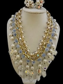 AMAZING BEADED GLASS AND CRYSTAL DANGLING BIB NECKLACE SET