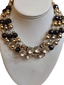 VINTAGE ALL FACETED CRYSTAL INTERESTING NECKLACE WITH FANCY RHINESTONE CLOSURE