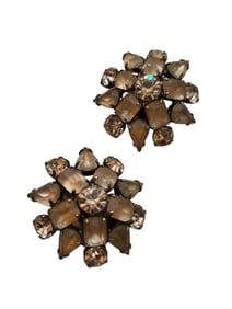 VINTAGE TIERED FROSTED RHINESTONE UNSIGNED CLIP EARRINGS