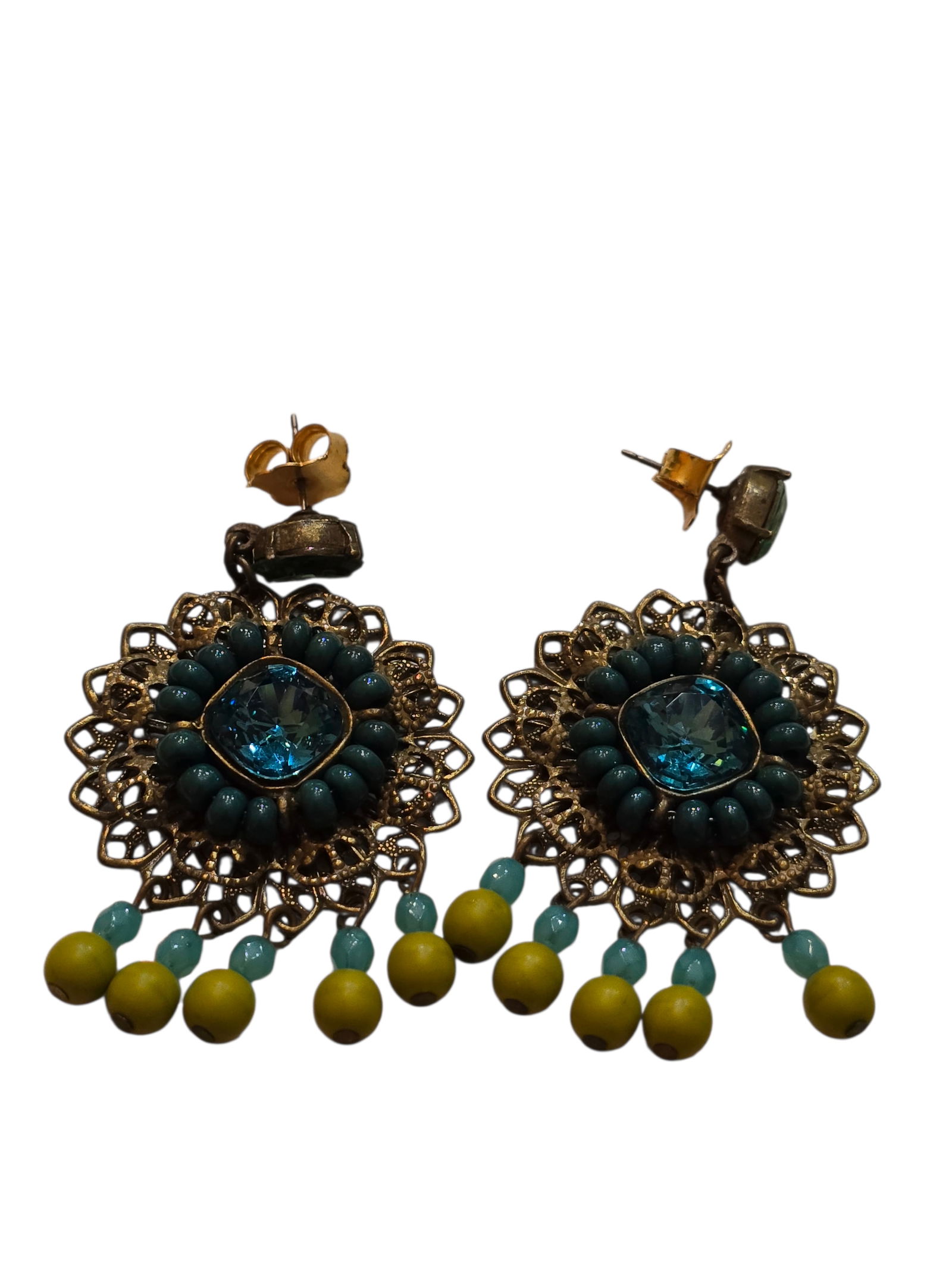 VINTAGE FILIGREE AND GLASS PIERCED DANGLE EARRINGS (1 of 3)