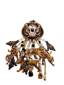 VINTAGE LOADED LUNCH AT THE RITZ HUGE MULTI LION/TIGERS BROOCH PENDANT