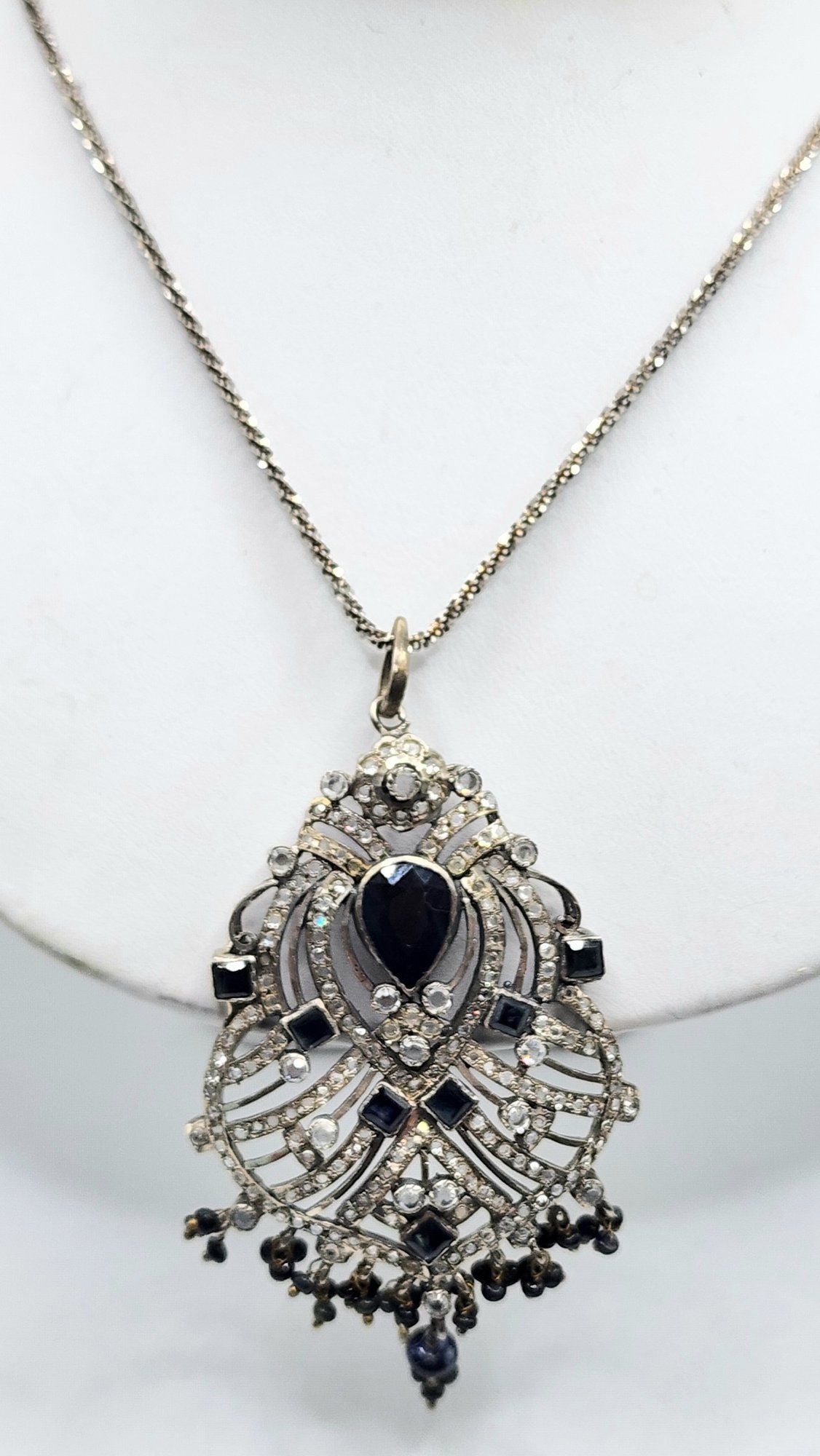 VINTAGE STERLING SILVER JEWELED PENDANT NECKLACE (1 of 8)