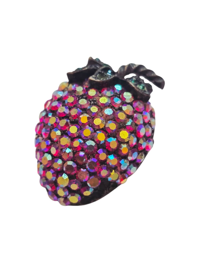 VINTAGE SIGNED WEISS AB STRAWBERRY BROOCH (1 of 4)