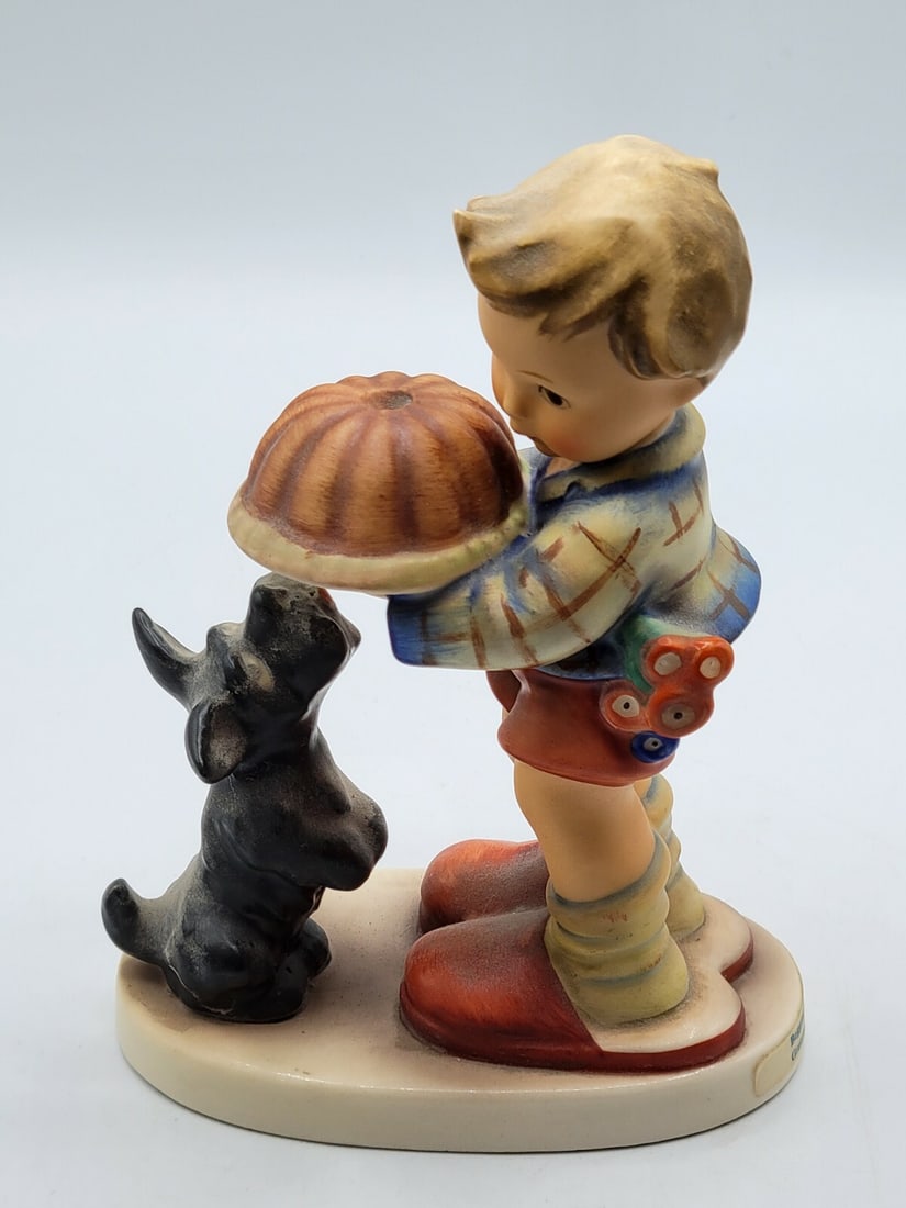 HUMMEL GOEBEL, BEGGING HIS SHARE - #9 TMK 3 - 5.25" TALL (1 of 4)