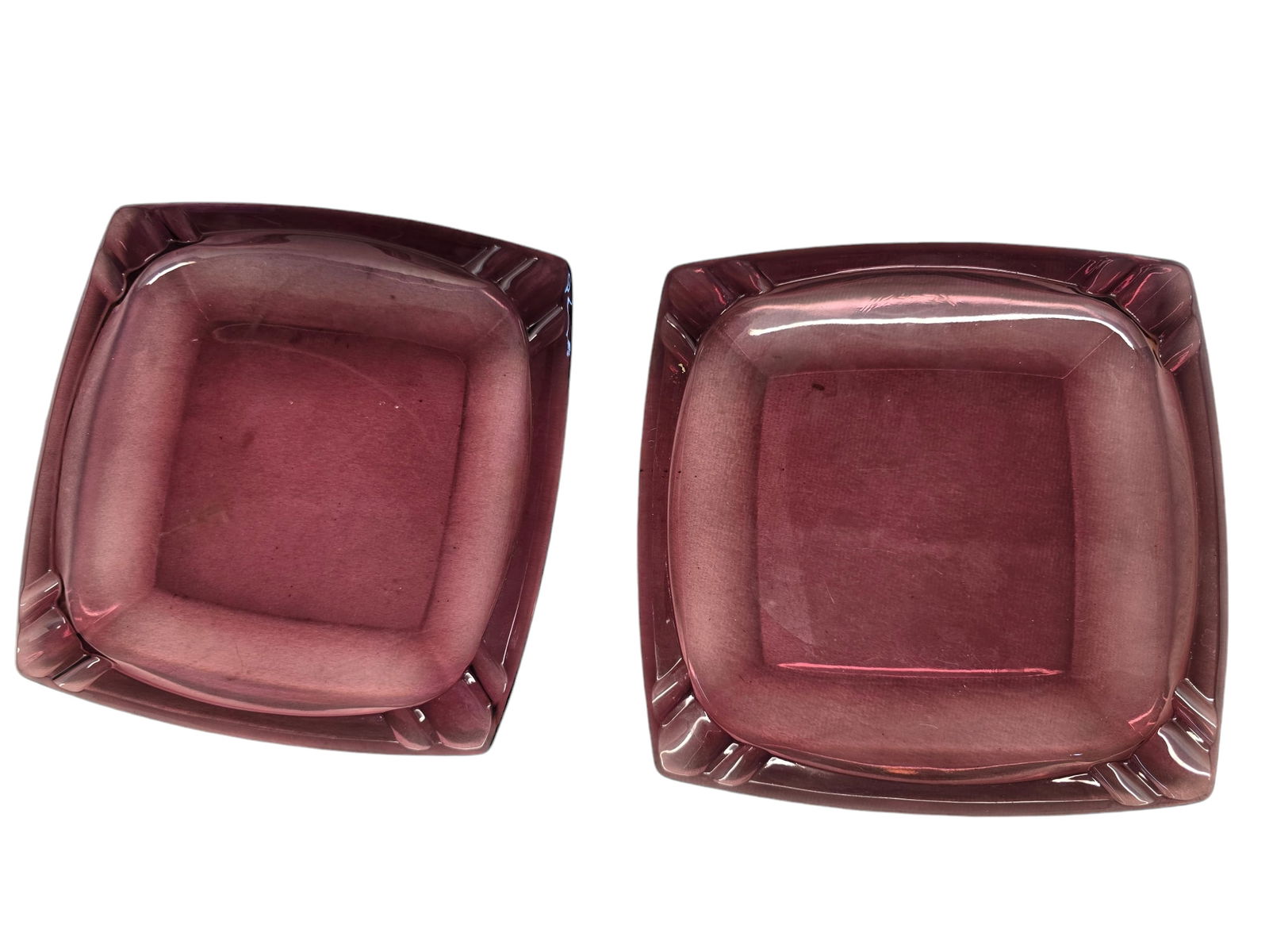 VINTAGE PURPLE PAIR OF MCM GLASS ASHTRAYS: VINTAGE PURPLE PAIR OF MCM GLASS ASHTRAYS , 8", VERY GOOD CONDITION