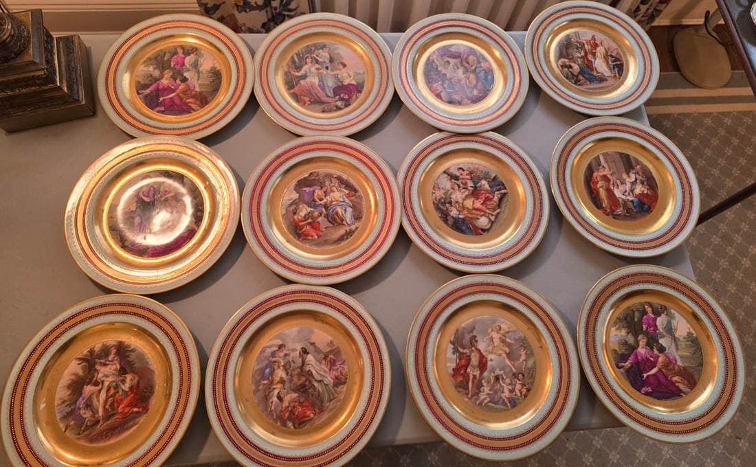 ANTIQUE HANDPAINED GILT ROYAL VIENNA SET OF 12 DIFFERENT SCENE 10.5 "PLATE CHARGERS: ANTIQUE HANDPAINED GILT ROYAL VIENNA SET OF 12 DIFFERENT SCENE 10.5 "PLATE CHARGERS. IN GOOD CONDITION, SOME HAVE A FEW IMPERFECTIONS (MARKS TO THE GOLD. 1 HAS A LITTLE GOLD WORN OFF. THERE ARE 12 AND