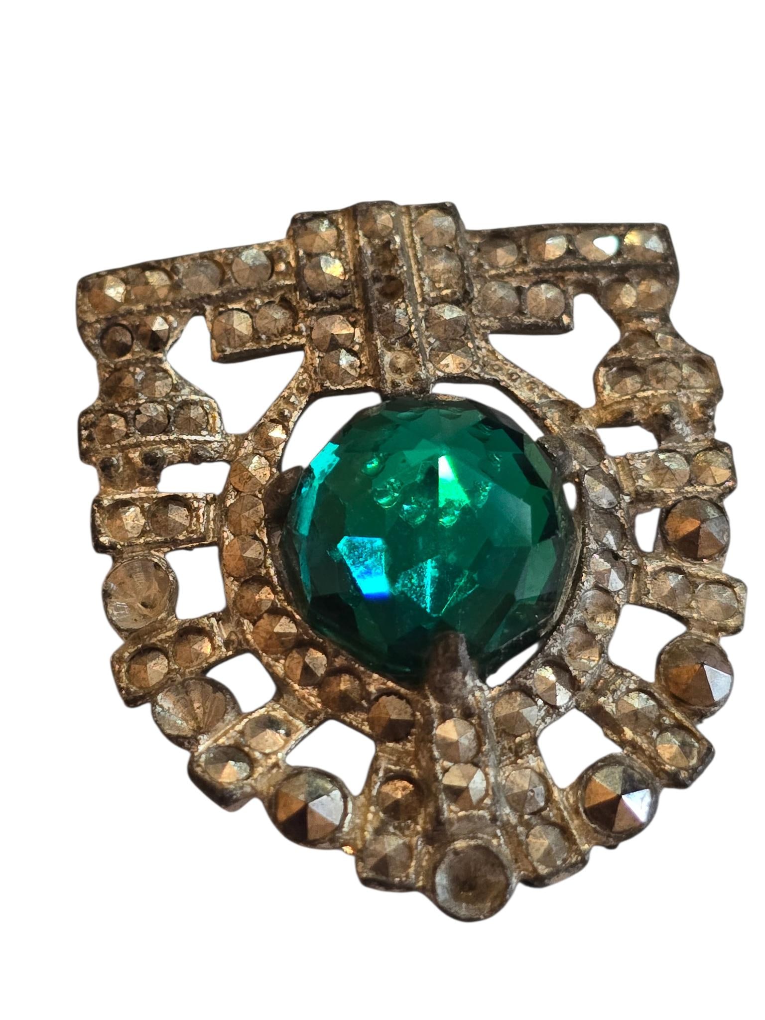 ANTIQUE PASTE AND GLASS BUCKLE (1 PART): ANTIQUE PASTE AND GLASS BUCKLE (1 PART). POT METAL, A FEW MISSING STONES AND SOME DARK, 1.25"