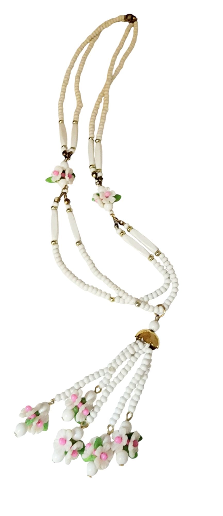 VINTAGE 60S PLASTIC FLOWER TASSEL NECKLACE: Vintage 60s Plastic Flower Tassel Necklace. Approx 20" + 3".