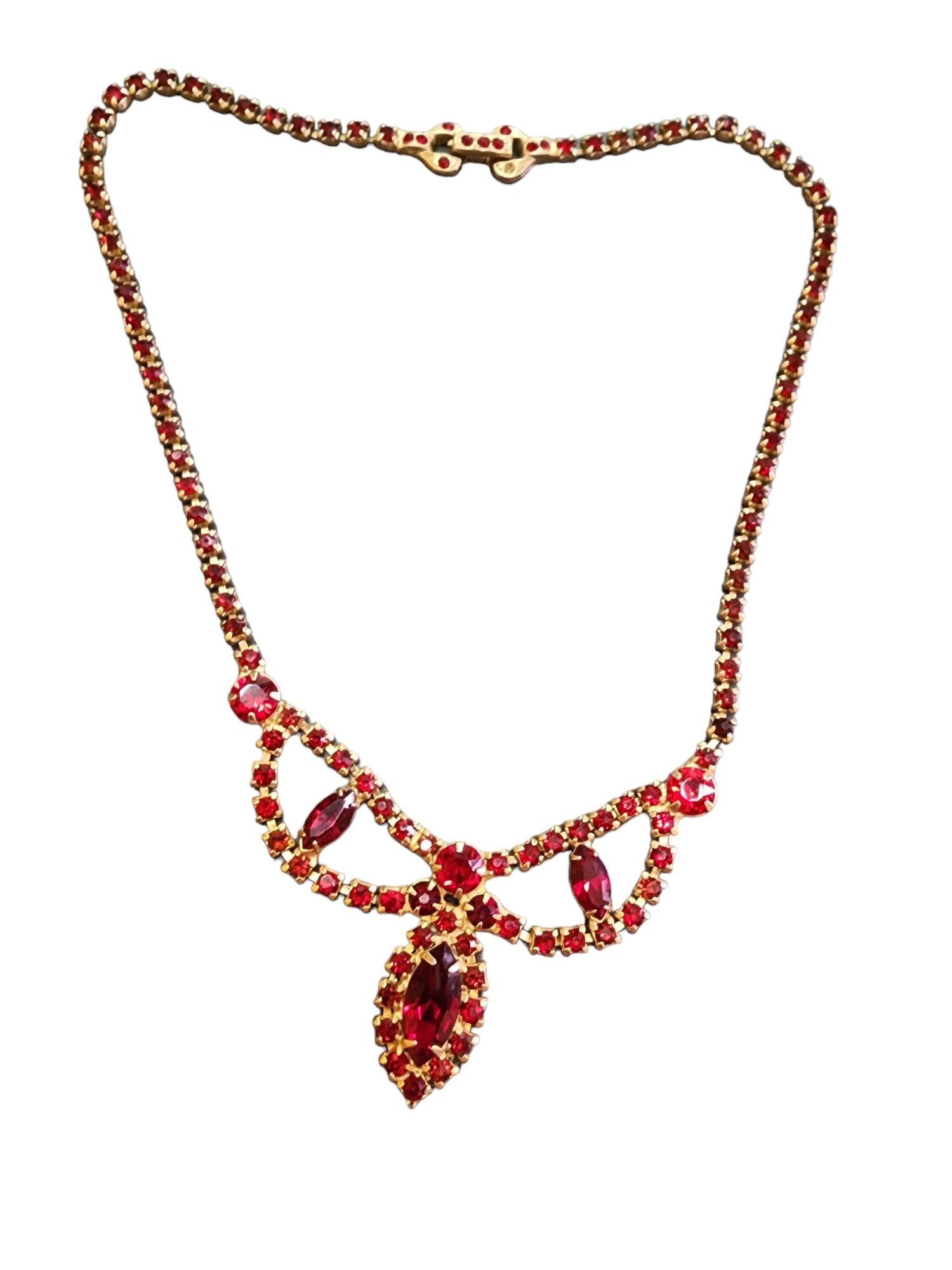 VINTAGE RED RHINESTONE NECKLACE (1 of 4)