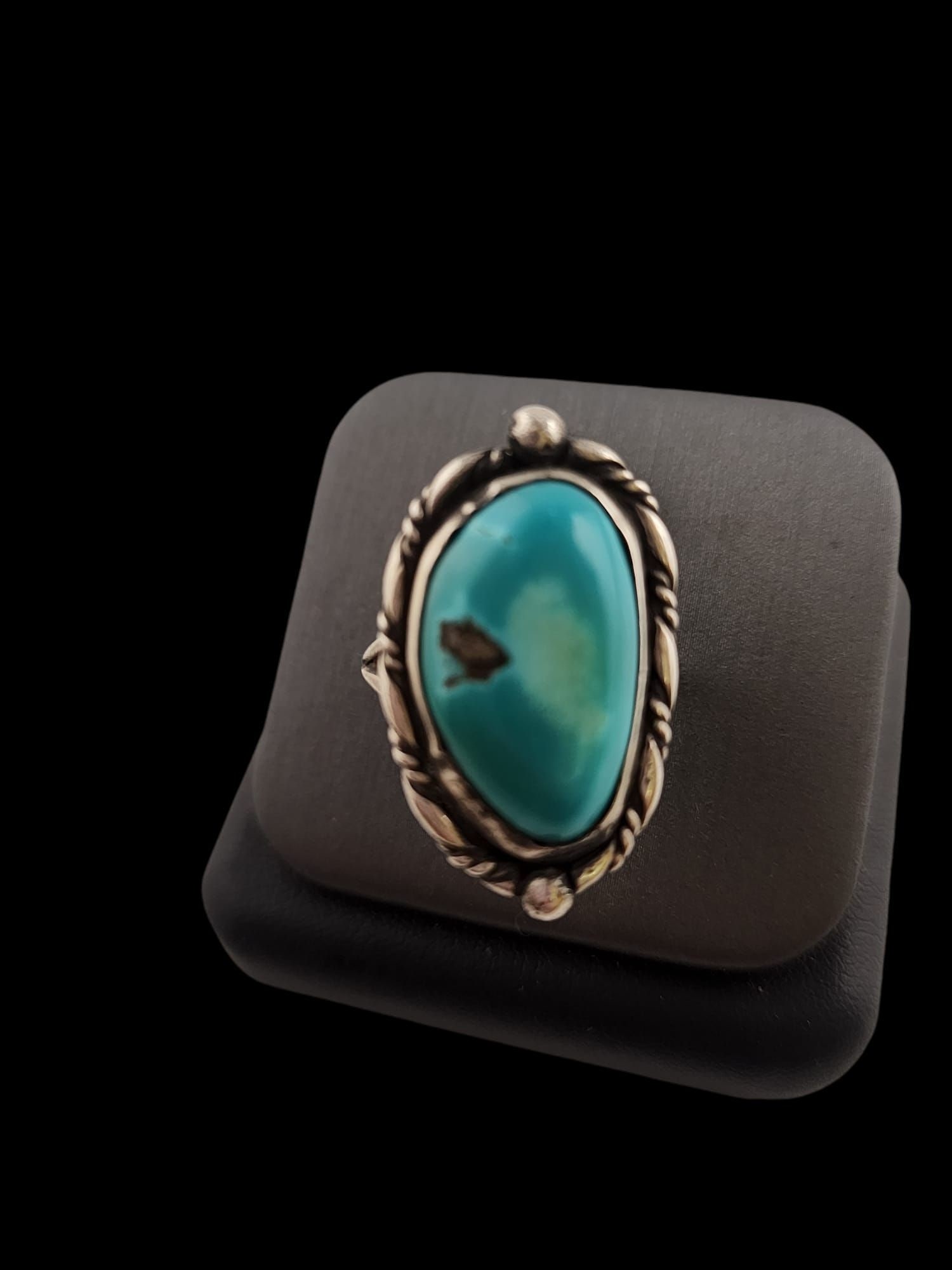 FABULOUS SIGNED BH VINTAGE NAVAJO STERLING RING SIZE 7 (1 of 4)