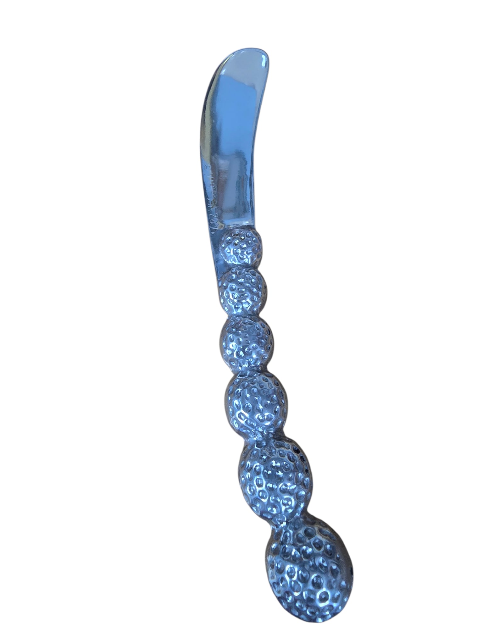 VINTAGE MARIPOSA DECORATIVE SPREADER KNIVE: VINTAGE MARIPOSA DECORATIVE SPREADER KNIVE. 7.5". IN VERY GOOD CONDITION. MARKED.