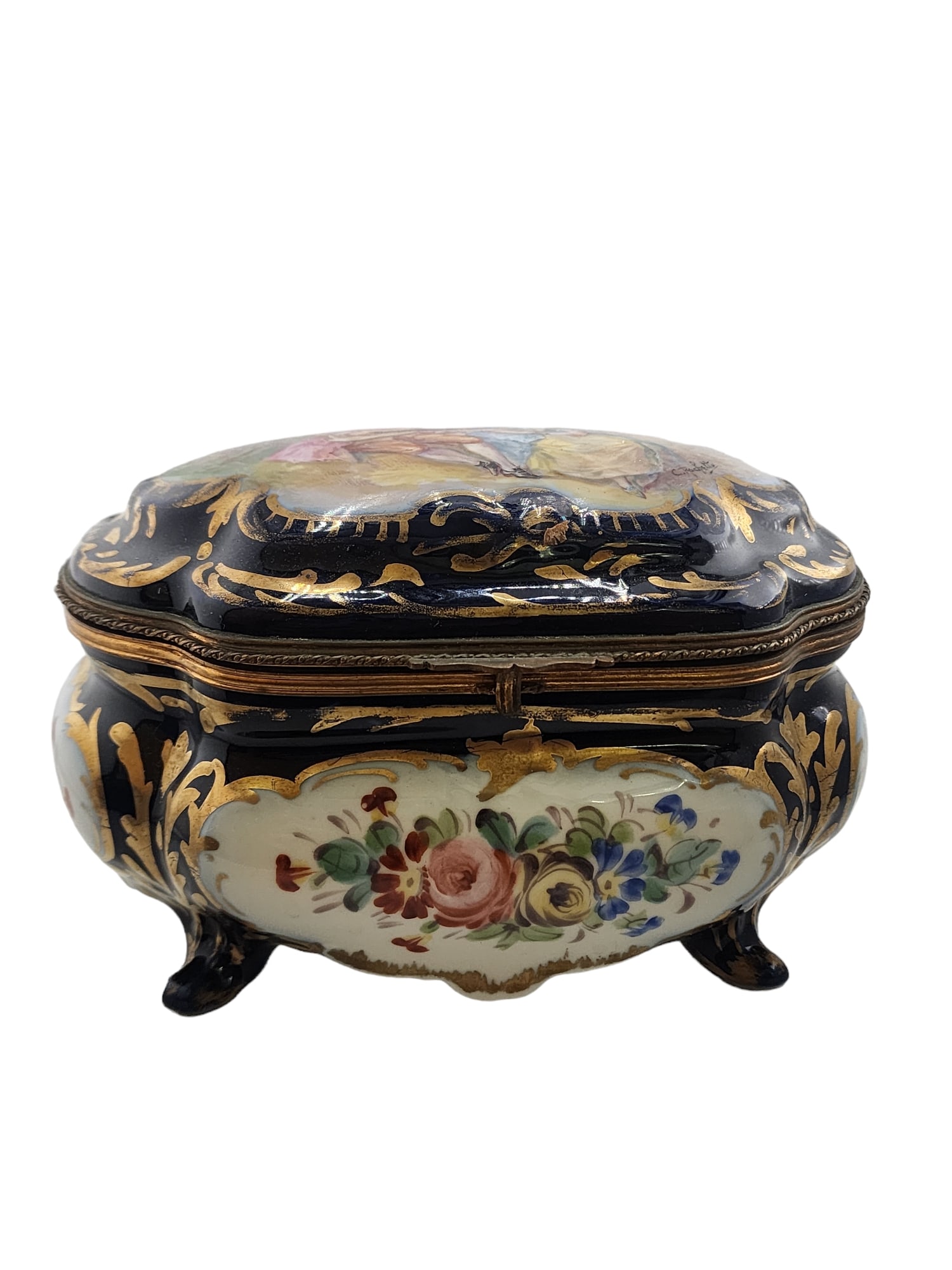 VINTAGE LIMOGE FRAGONARD PORCELAIN HINGED FOOTED BOX SIGNED (1 of 4)