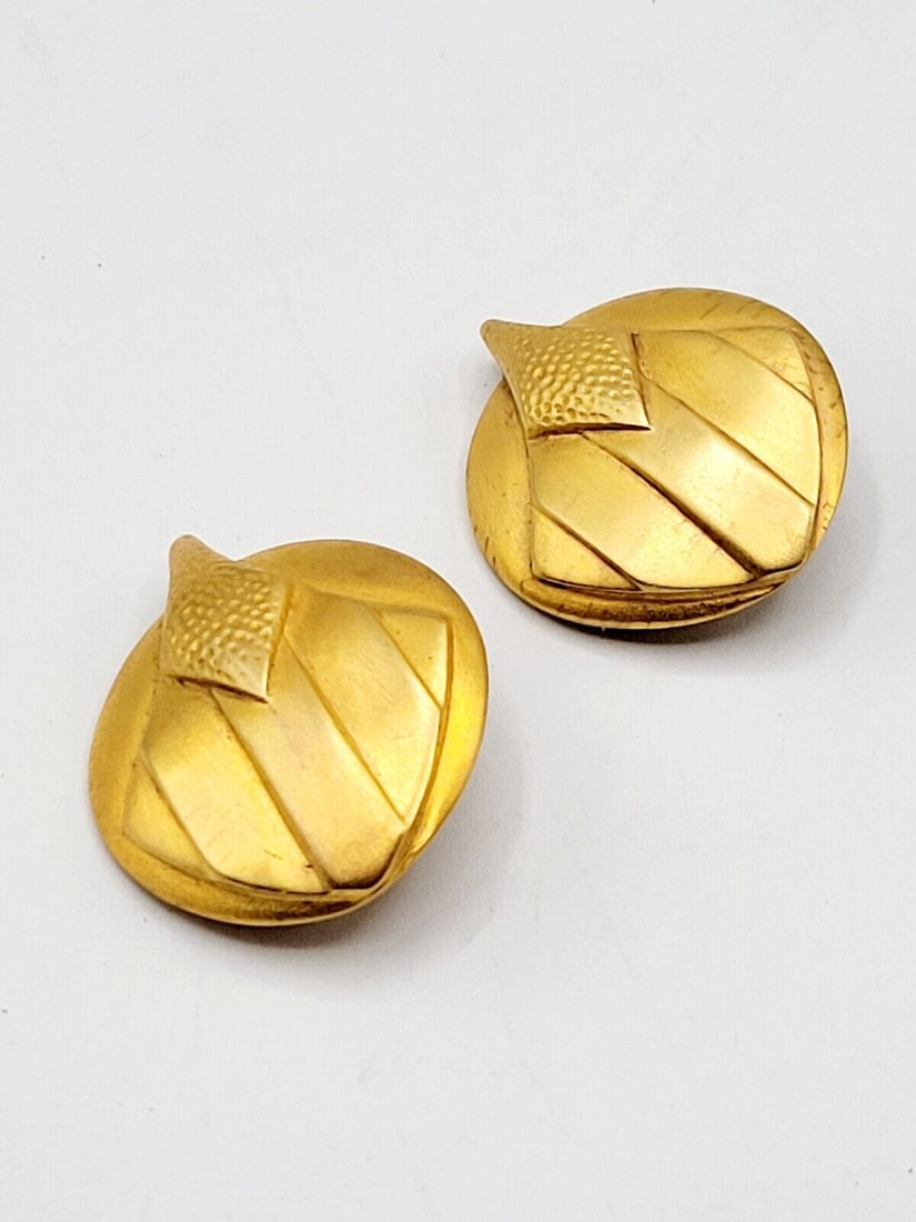 Alexis Kirk Vintage Brushed Metal Clip Earrings (1 of 4)