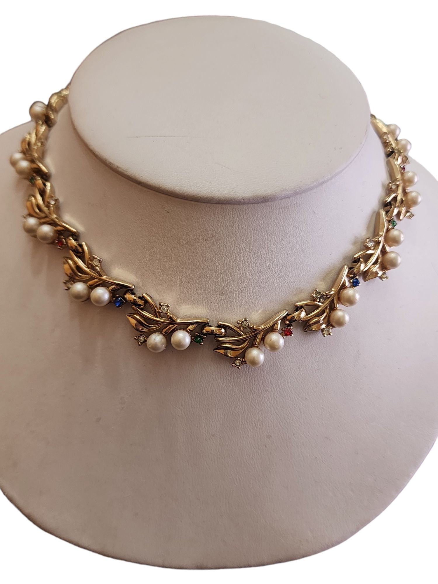 Vintage Trifari Pearl & Rhinestone Necklace (1 of 6)