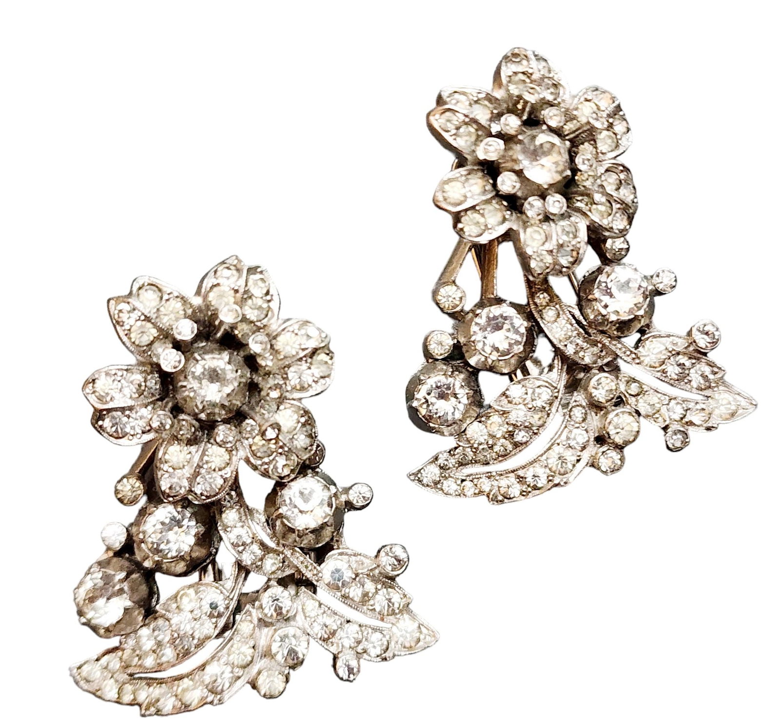VTG Rare 1939 Trifari Alfred Philippe Pr of Quivering Flower Fur Clips #116086 (1 of 10)