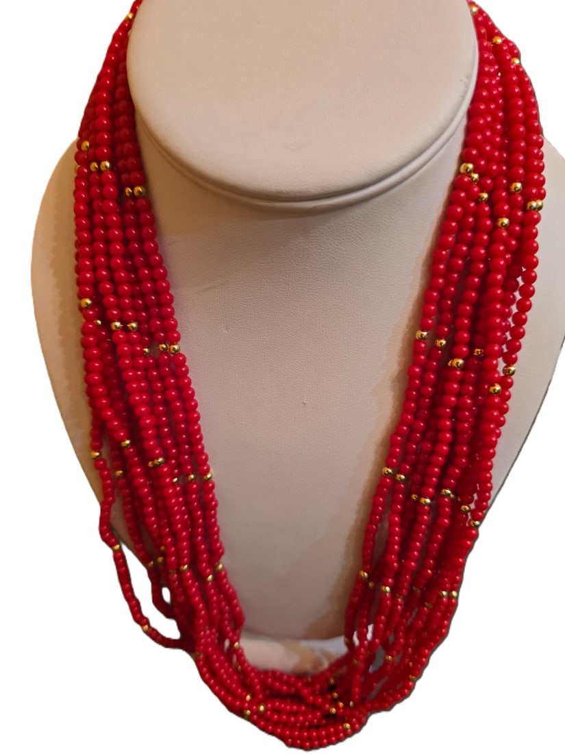Z17 Vintage Red Multistrand Plastic And Goldtone Necklace (1 of 3)