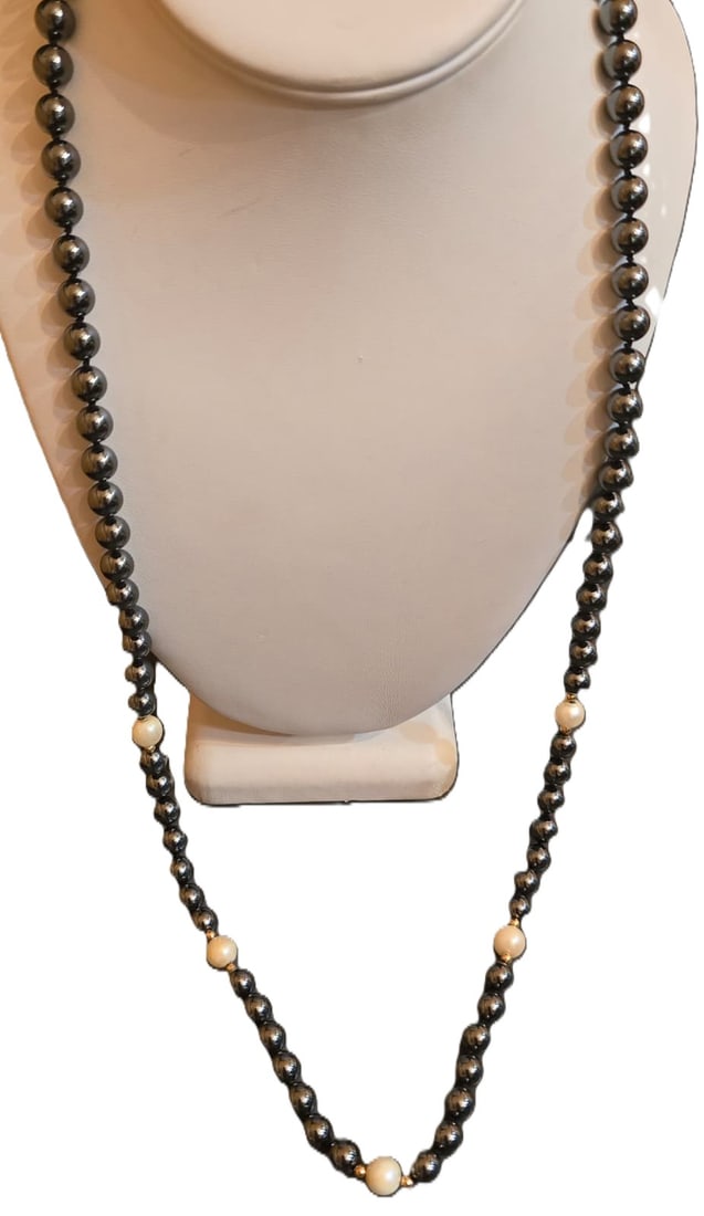 Z39 Vintage Hematite And Faux Pearl Beaded Necklace (1 of 3)