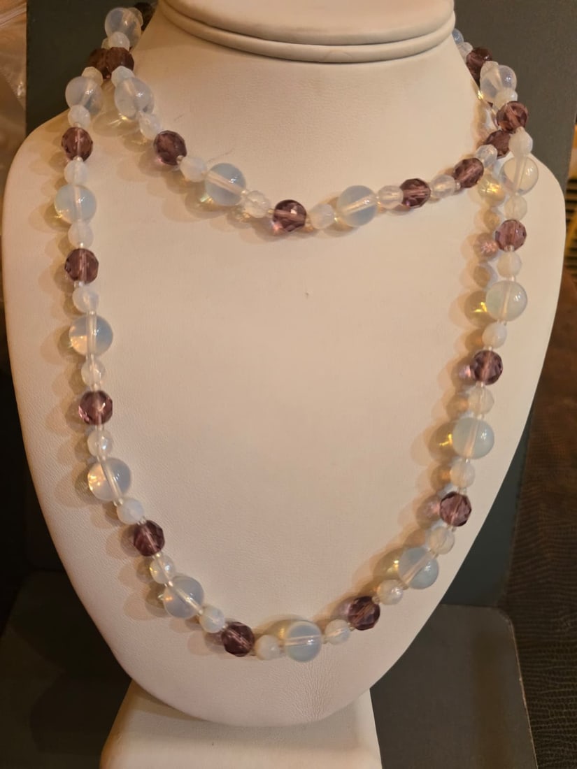 Z72 Vintage Glass And Crystal Necklace (1 of 3)