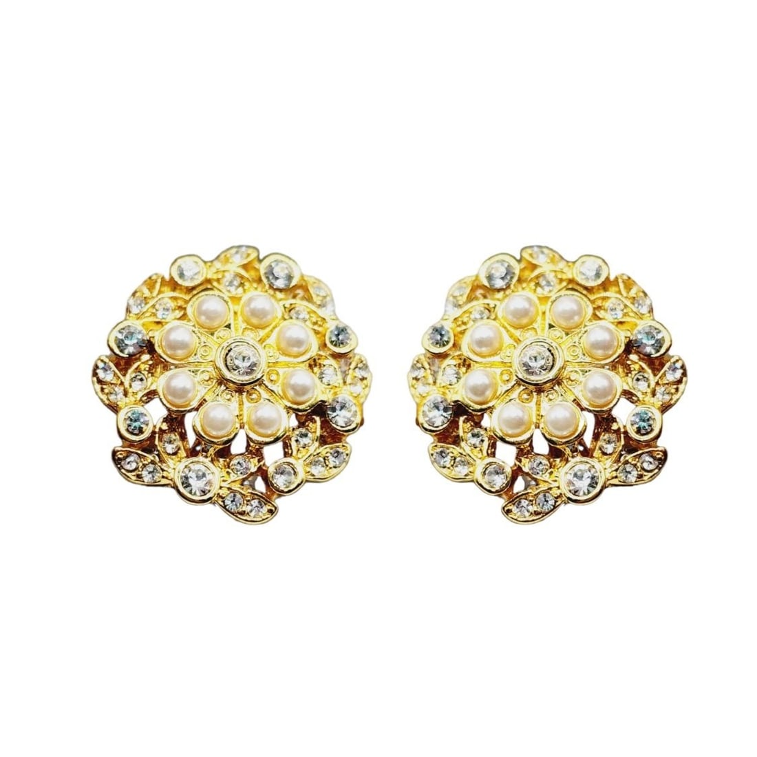 Vintage NOS 80s Pearl Rhinestone Earrings On Gemelli Card (A1302): Vintage NOS 80s Pearl Rhinestone Earrings On Gemelli Card. Size: almost 1". Color: Gold, White. Condition: New old stock. Era: Circa 1980s. Signed: None. Clip-on backing for easy wear. Gold-tone flora
