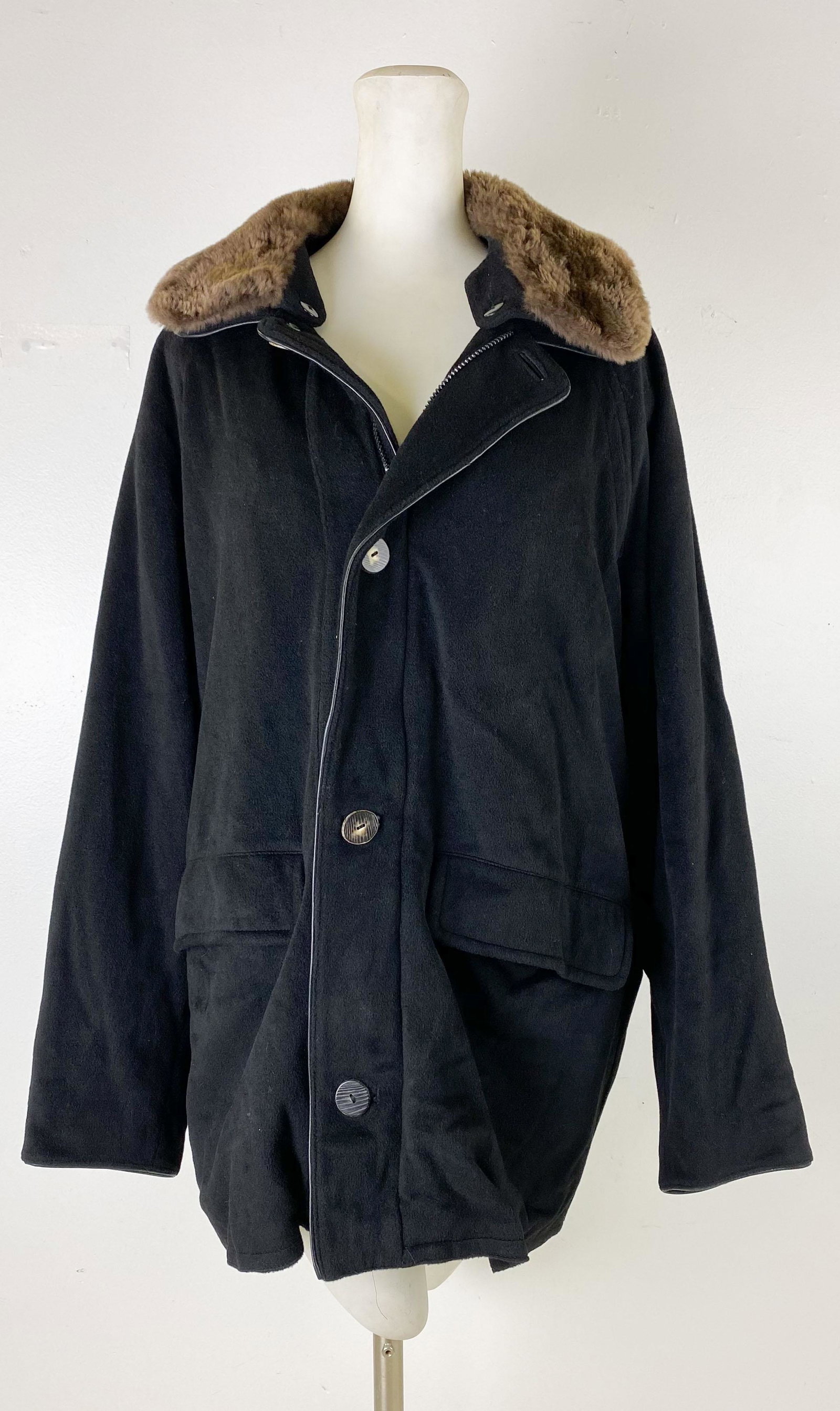 Finland Made 100% Cashmere Fur Lined Coat Jacket: Finnish 100% Cashmere Fur Lined Jacket Coat. Pre-owned, Good estate fresh condition. Size Large. Measures approximately 35 1/2 in shoulder to hem. Bust / Chest approximately 56 in. Top of shoulder to 