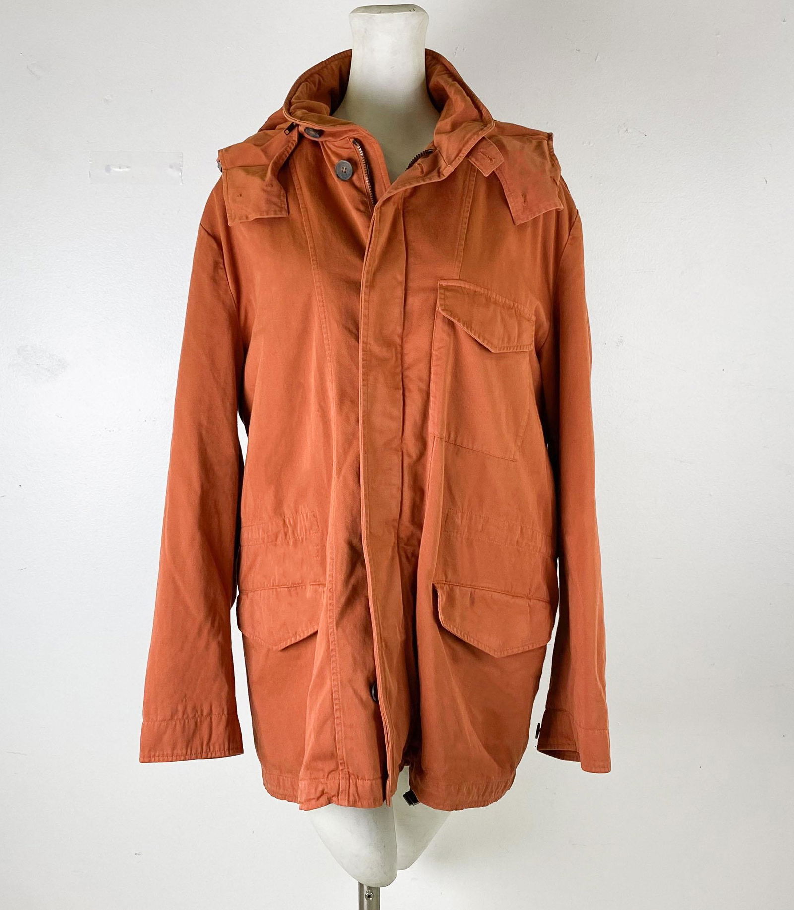 Burberry London Wool Polyester Men's Coat Jacket: Burberry London Made in Italy Wool & Polyester Men's Jacket. Preowned. Good estate fresh condition. Size Large. Measures approximately 33 1/4 in shoulder to hem. Bust / Chest approximately 52 in. Top