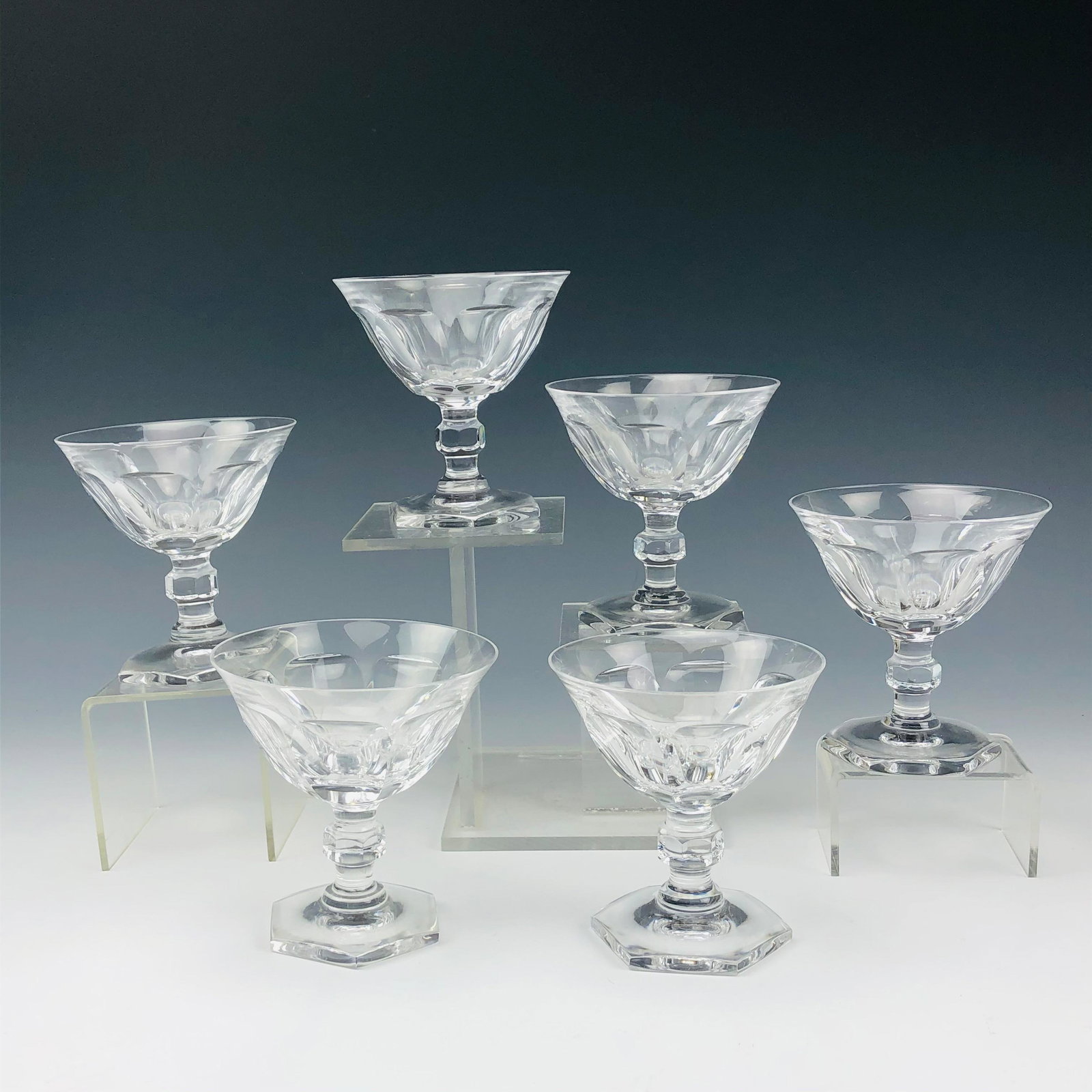 6 Kosta Boda Crystal Geraldine Champagne Sherbets: Set six Kosta Boda Sweden Swedish Crystal Art Glass Champagne Sherbets modeled in the "Geraldine" pattern which is now discontinued. Design features 6 oval concave around the body, short knobbed multi